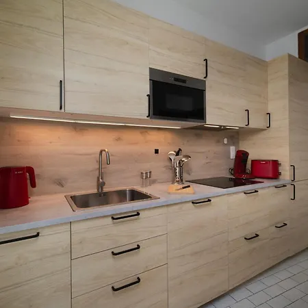 80m2 Centre Apartment *